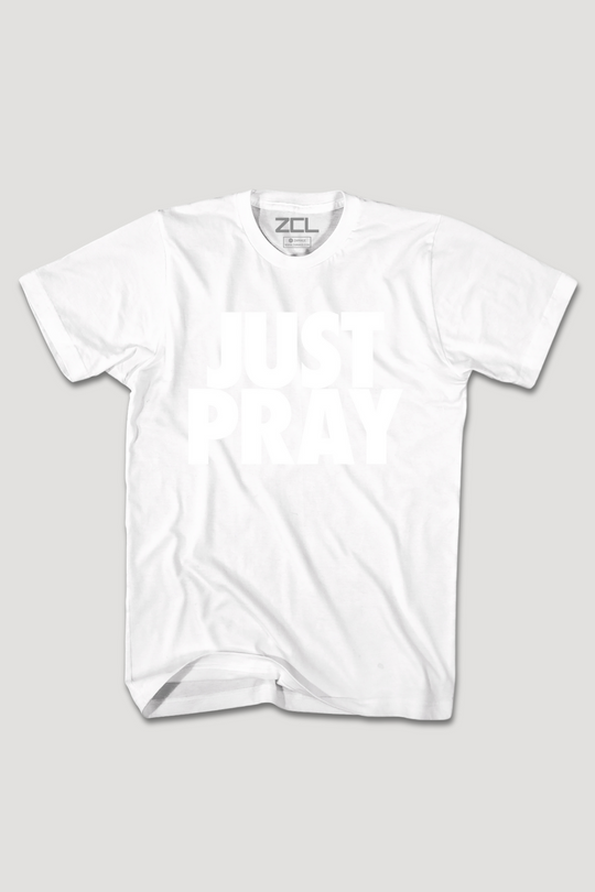 Just Pray-shirt (wit logo)