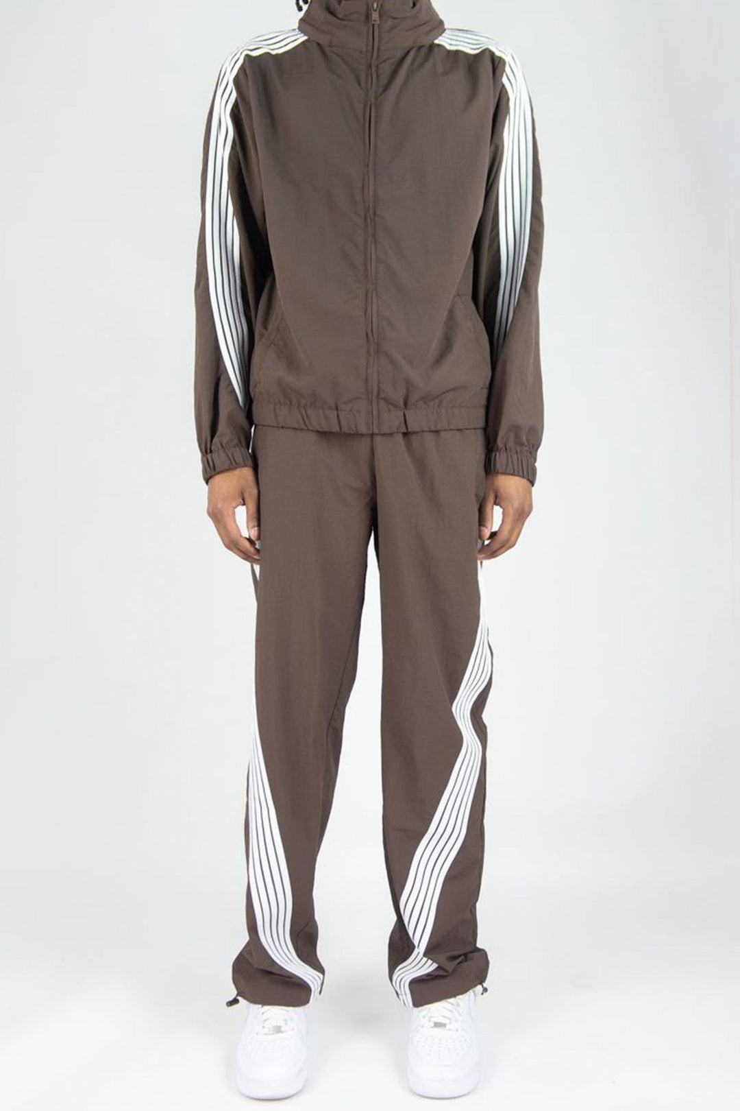 Bent Stripe Nylon Jacket (Brown) - Zamage