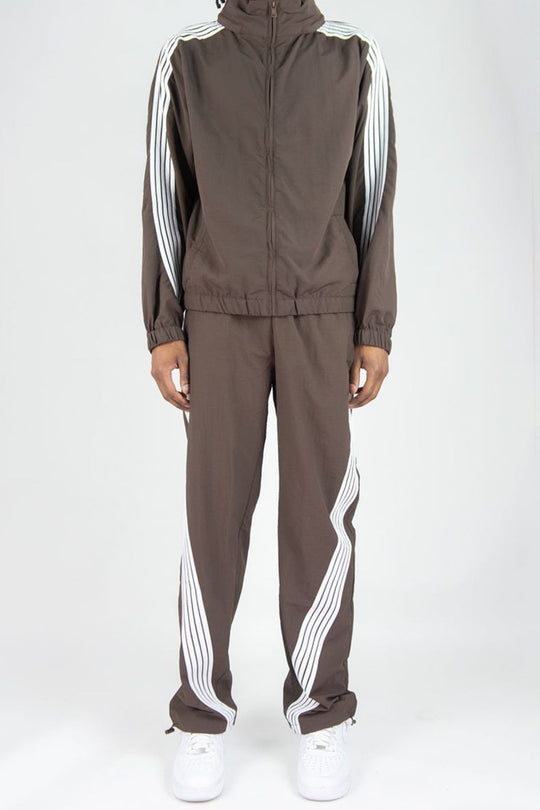 Bent Stripe Nylon Jacket (Brown) - Zamage