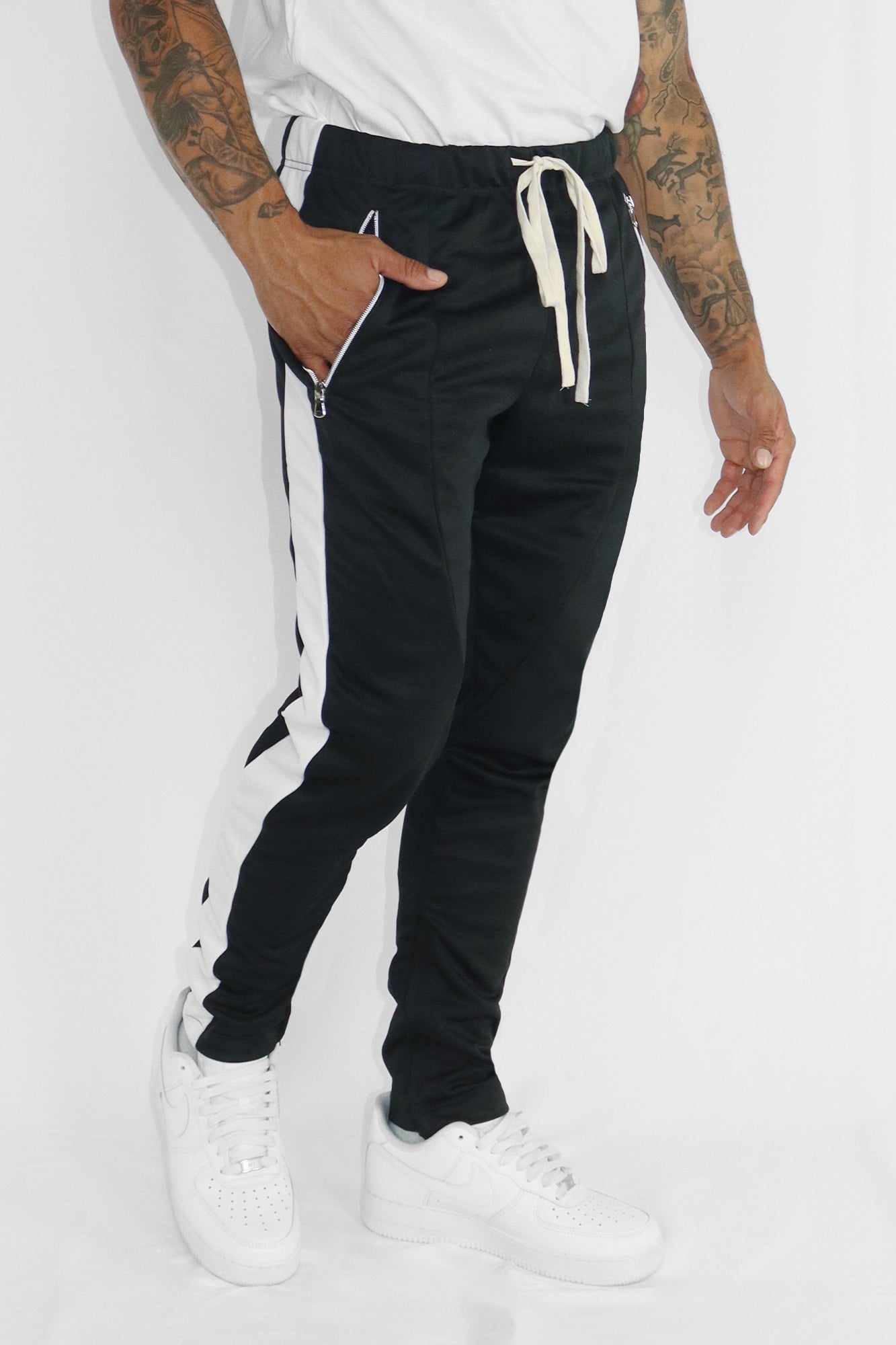 Premium Side Stripe Zip Pocket Track Pants (Black-White) – Zamage