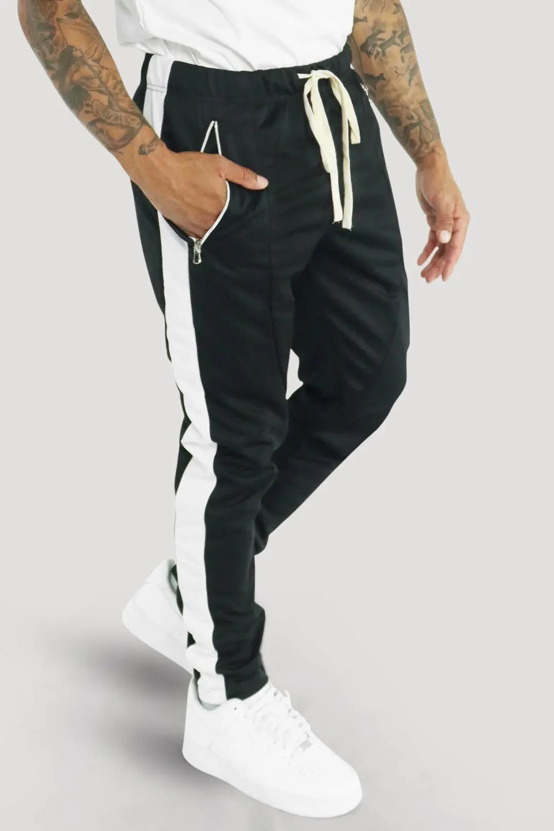 premium-side-stripe-zip-pocket
