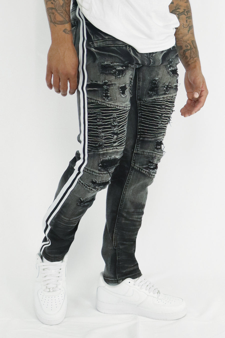 Stay On-Trend with Zamage's Trending Now: Men's Denim & Track Pants